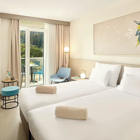 Maistra Select Astarea