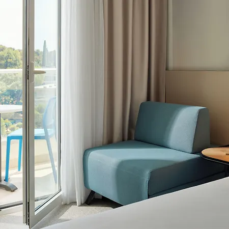 Maistra Select Astarea 3*