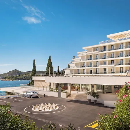 Maistra Select Astarea