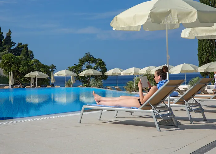 Maistra Select Astarea 3*